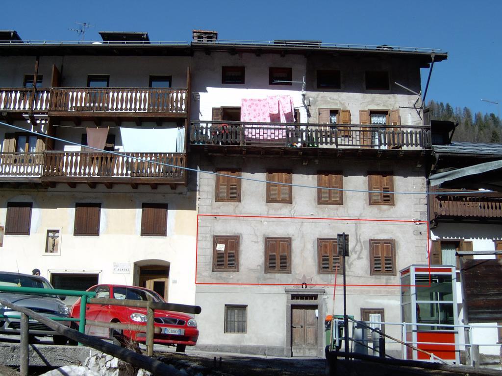 Col De Rif Storico Nelle Dolomiti *